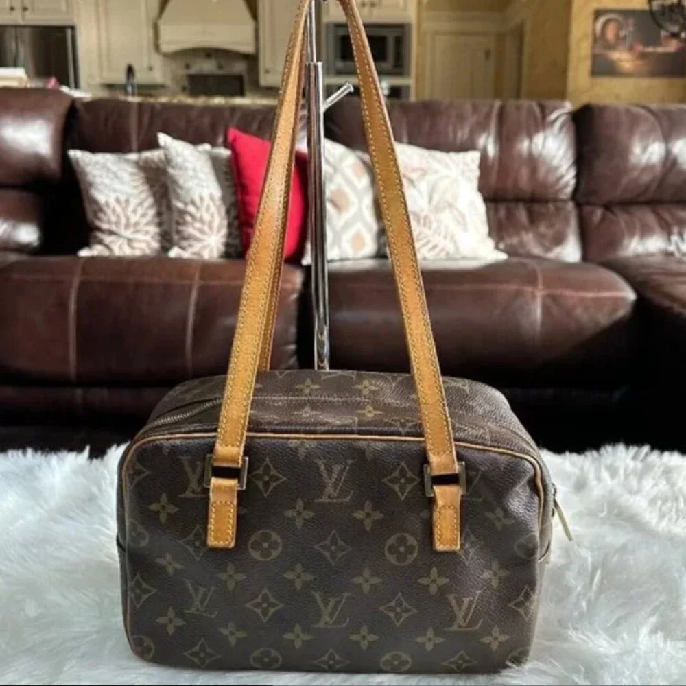 Louis Vuitton Monogram Cite MM Shoulder Bag With COA and Dusty - Picture 5 of 15